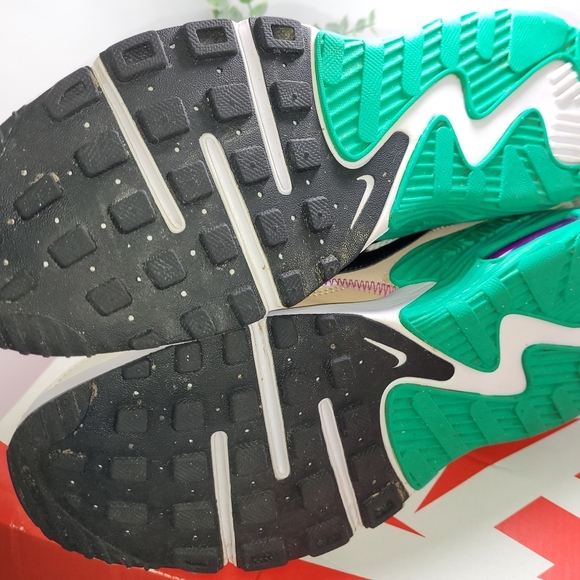 Size 9.5 - Nike Air Max Excee Sail Hemp Stadium Green - Picture 6 of 8